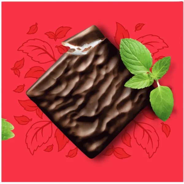 Шоколад чорний з полунично-мятним кремом Nestle After Eight Strawberry&Mint Chocolate Thins Delightfully minty пластинки 24шт 200г - 2
