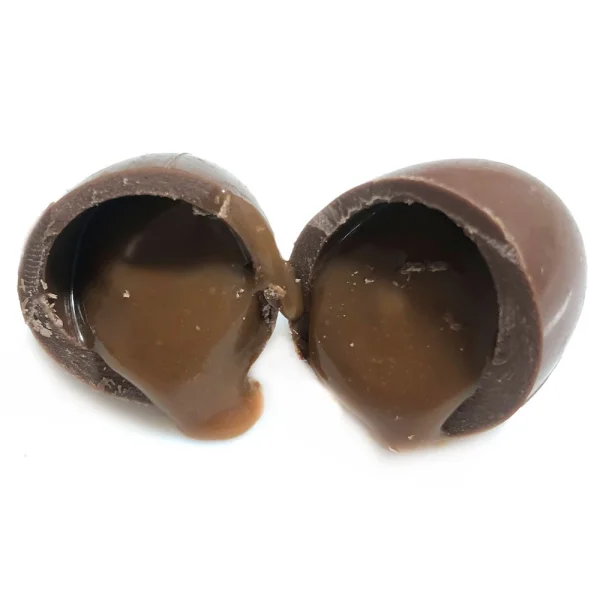Набір Шоколадні шишки Новорічні з підвіскою Figaro Liqueur Egg&Choco Яєчний та Шоколадний смаки з лікером 90шт 2475г - 2