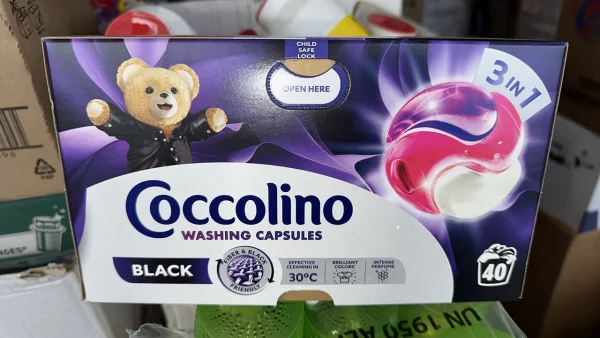 Капсули для прання Темних речей Coccolino Washing Capsules Black 3in1 Коколіно блек 3в1 40шт - 2