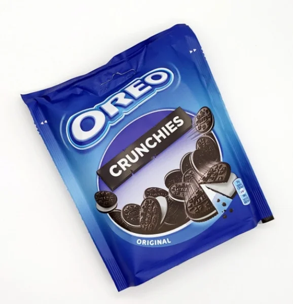 Печиво сендвіч Орео в Шоколаді Oreo Crunchies Original mini Орео міні кранчі з ванільно вершковим кремом 12шт 110г - 1