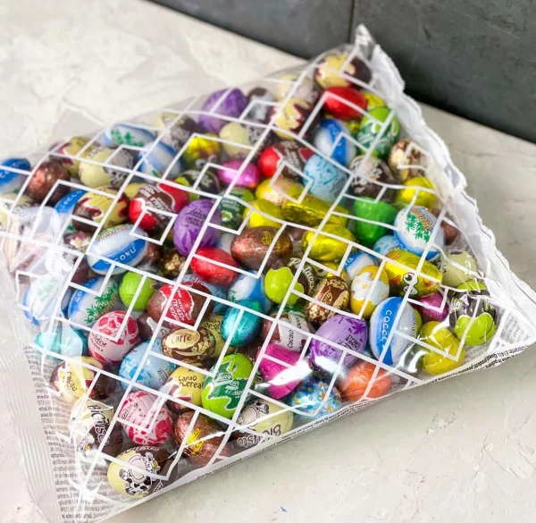 Яйця Шоколадні Великодні в фользі Laica Cioccolatini Assortiti Лайка Асорті Праліне молочний шоколад 1кг - 1