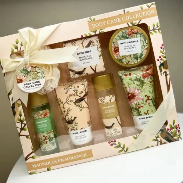 Набір Святковий Подарунок Косметика для ванн Royal Body Care Collection Magnolia Fragrance 7предметів 1200г - 1