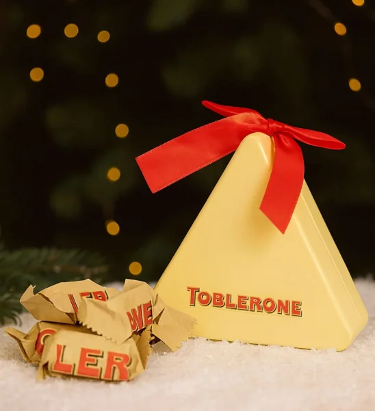 Ялинкова прикраса Шоколадні батончики міні Трикутник Toblerone mini Triangle Тоблерон з підвіскою 4шт 56г - 1