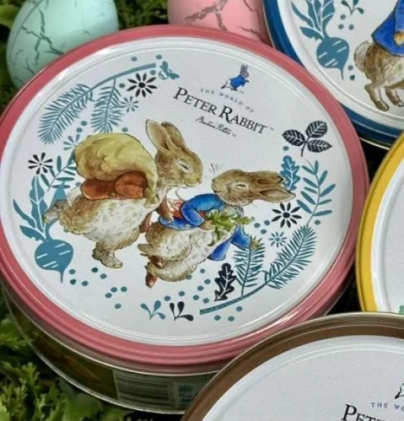 Печиво Cвяткове Jacobsens Bakery Peter Rabbit Benjamin Bunny Friends Red Кролик Пітер з шоколадною крихтою жб Бокс 150г - 2