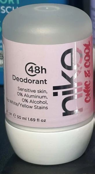 Дезодорант Шариковий Nike Woman Chic&Cool 48H Deodorant Sensitive Roll‑On Найк Стильно та круто без алюмінію Рол-Он Сенсітів 50мл - 2